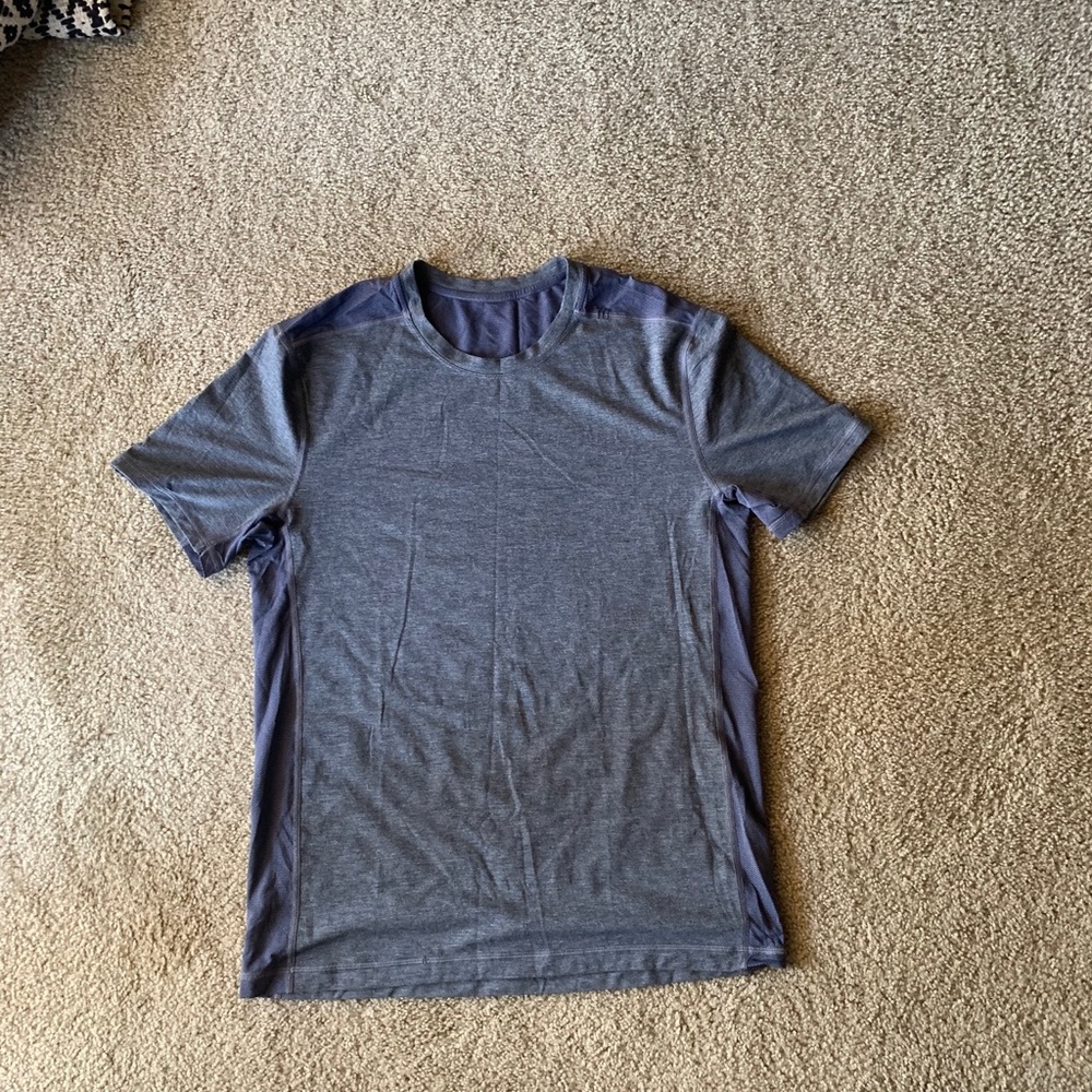 Lululemon Metal Vent T Shirt Blue - Size Large L